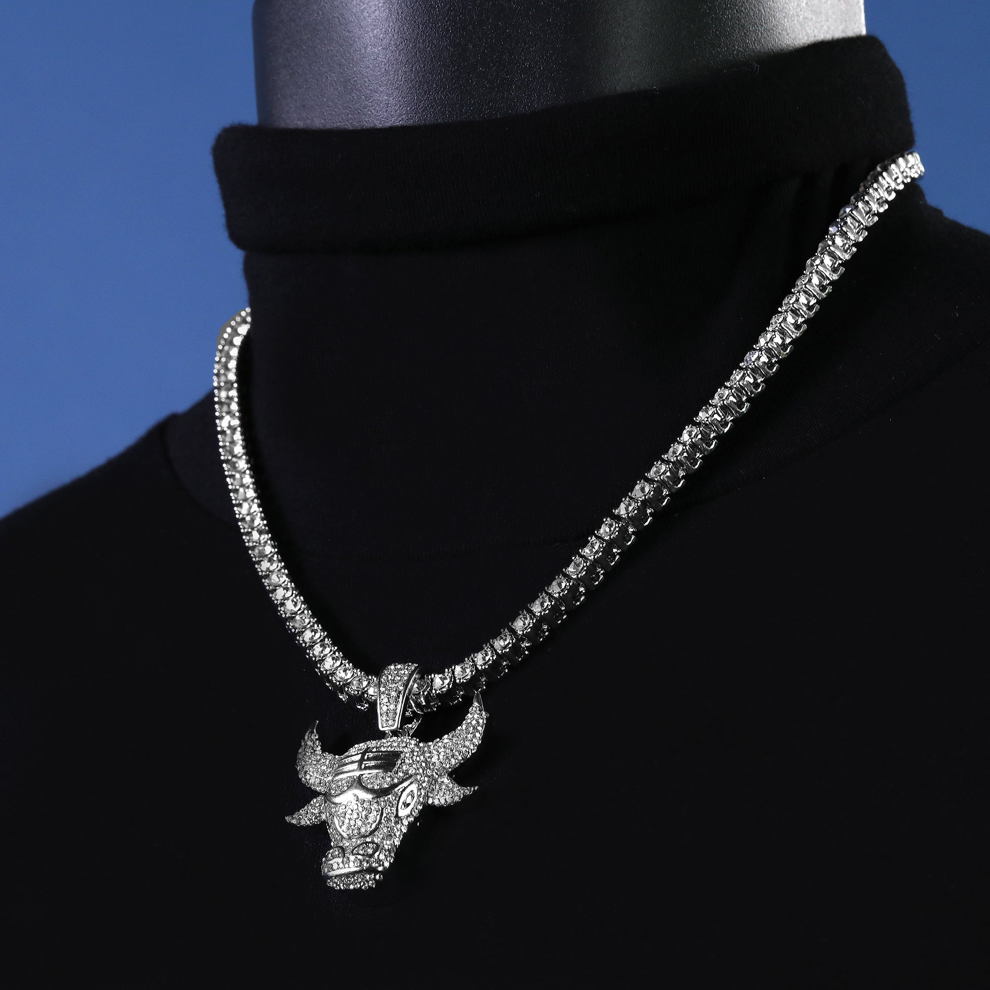 Cubic-Zirconia Thick Layer Bull Pendant Silver Plated Tennis 18" Chain Choker