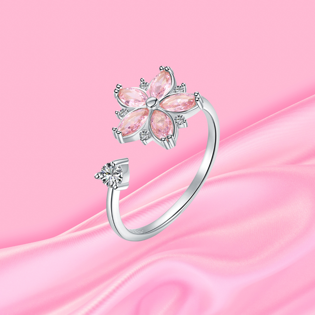 Privé Flower Anxiety Ring