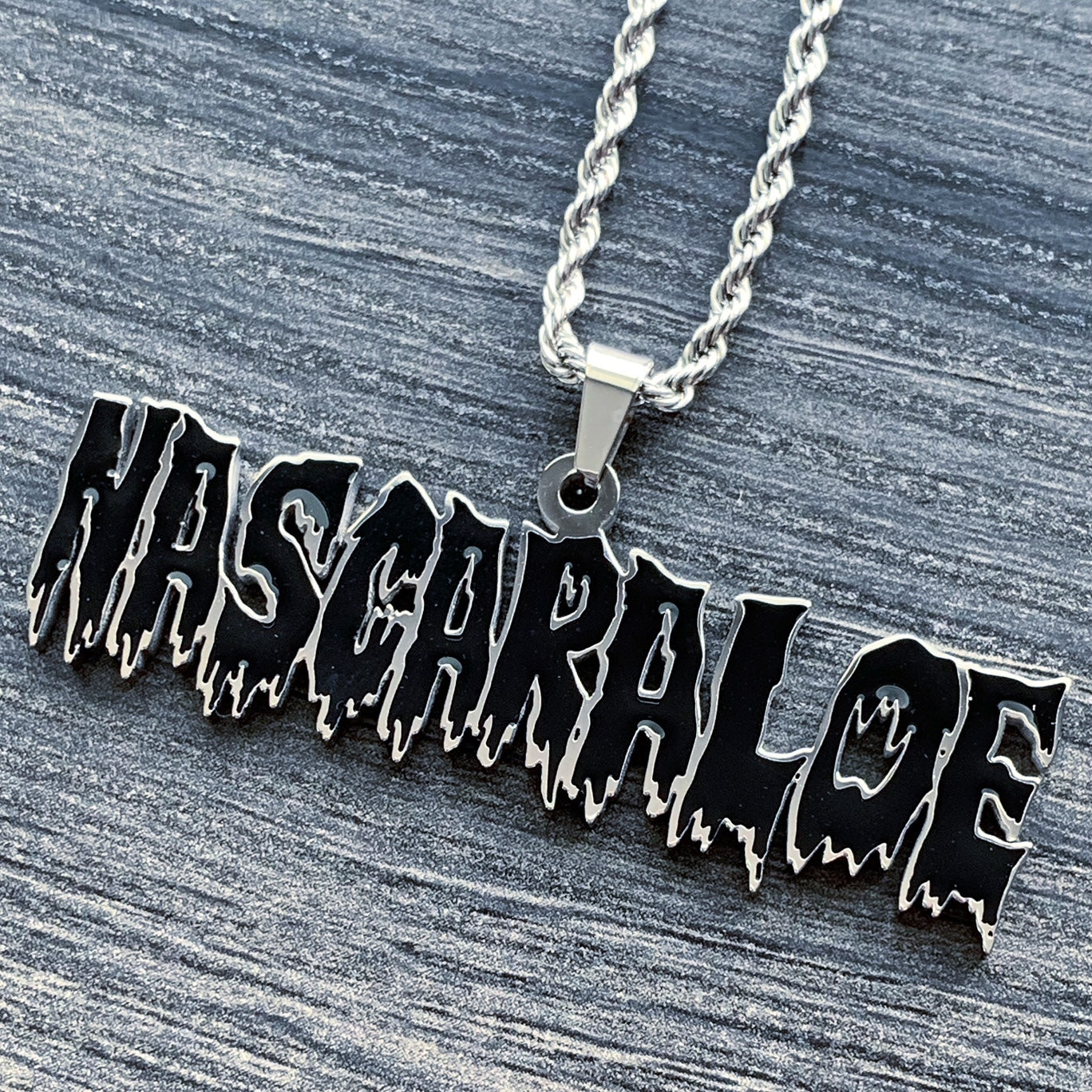 Black 'Nascar Aloe' Necklace