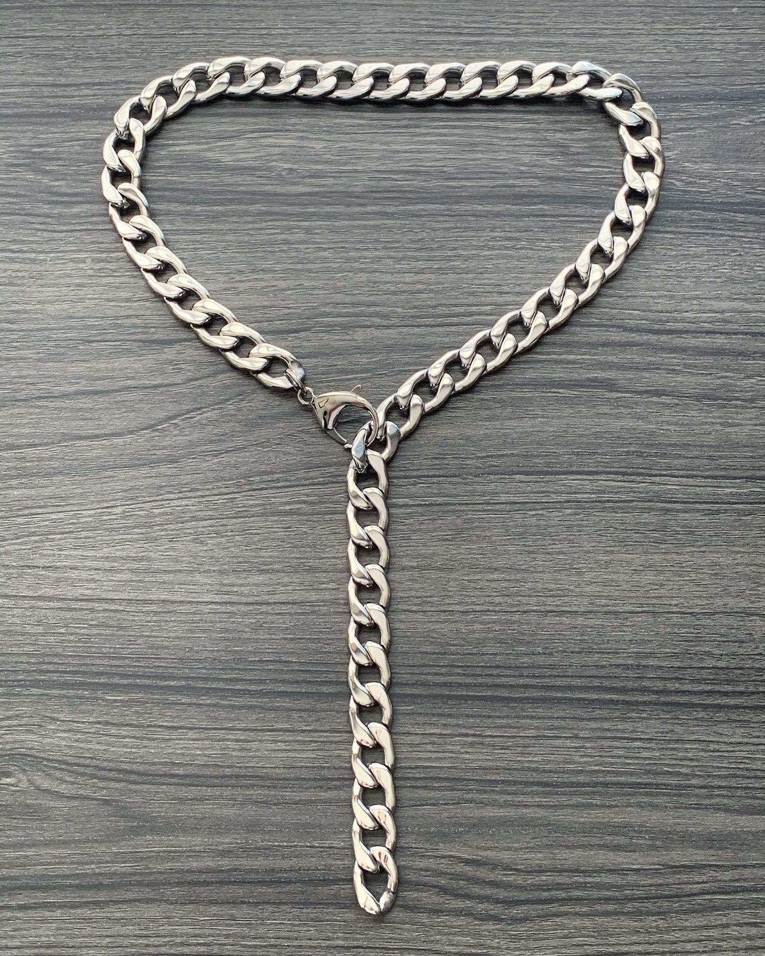 'ANCHOR' Chain