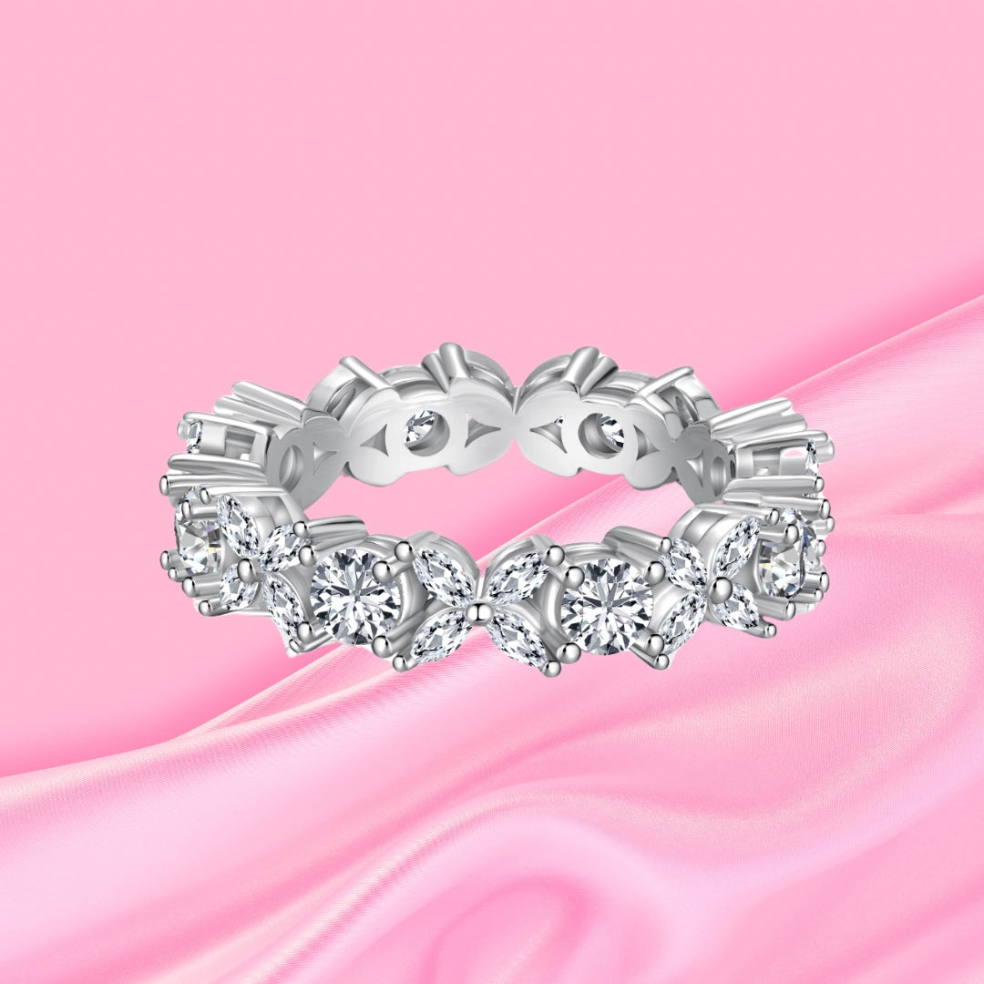 Privé Butterly Aesthetic Ring