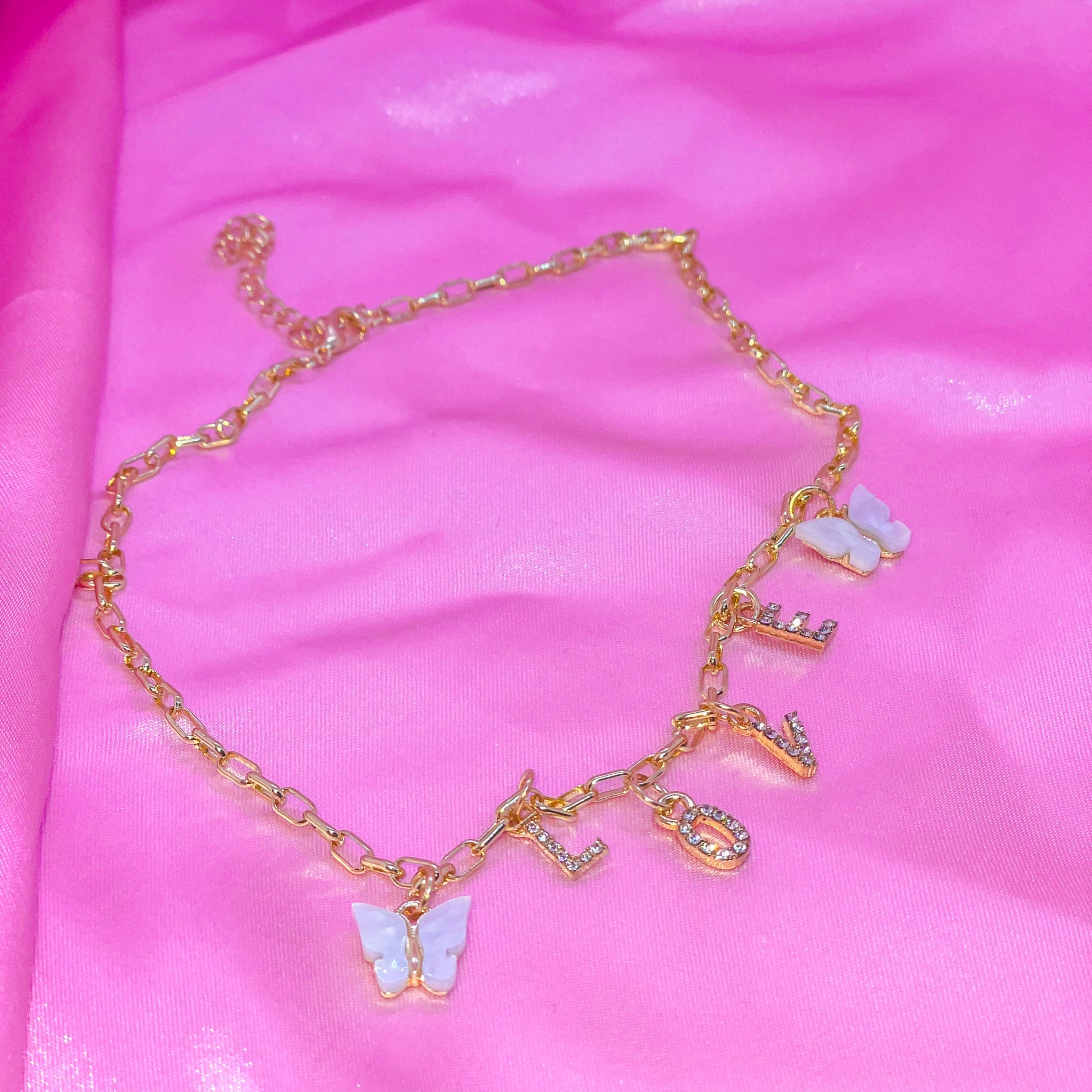 Angel Love Necklace Gold