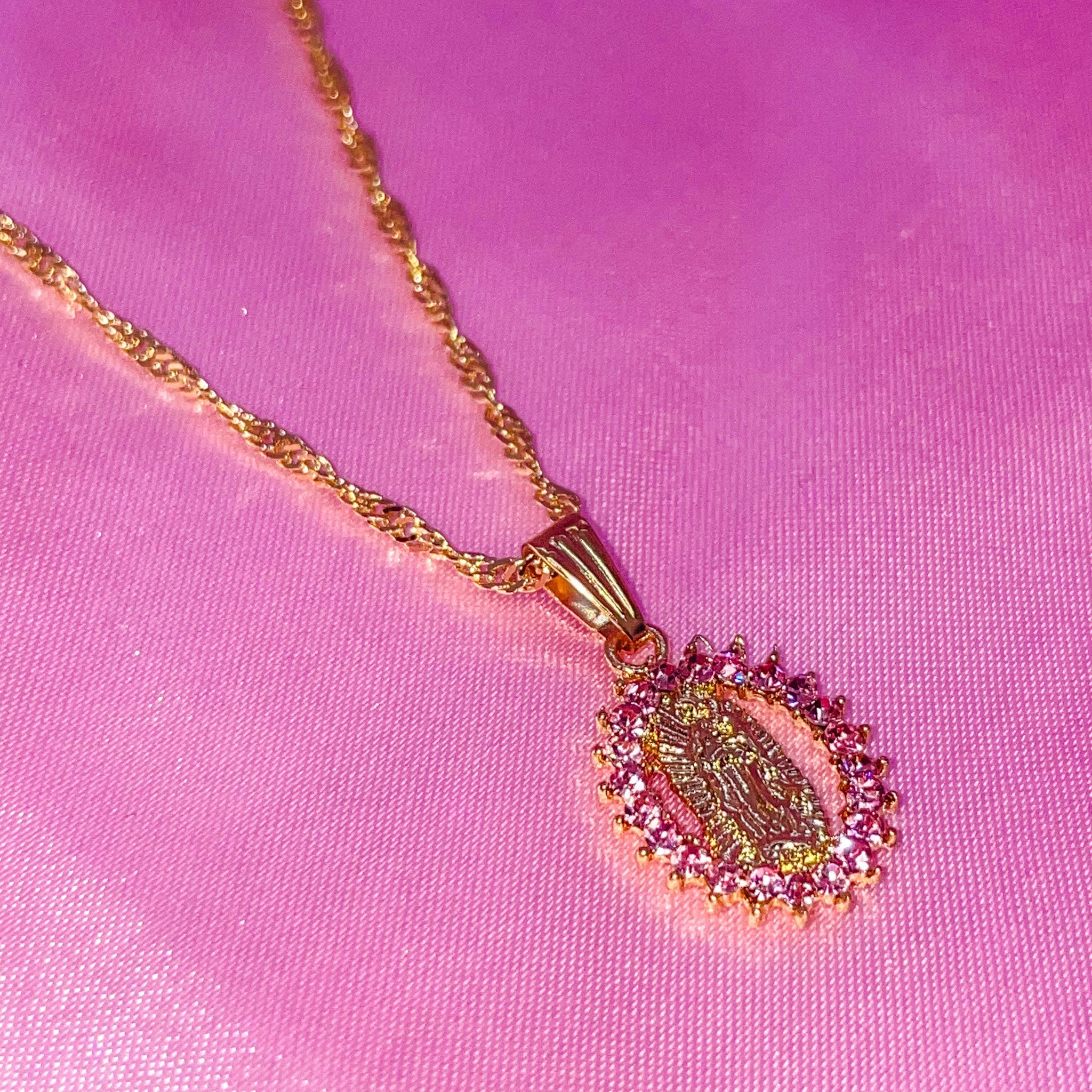 Mary Glitter Necklace