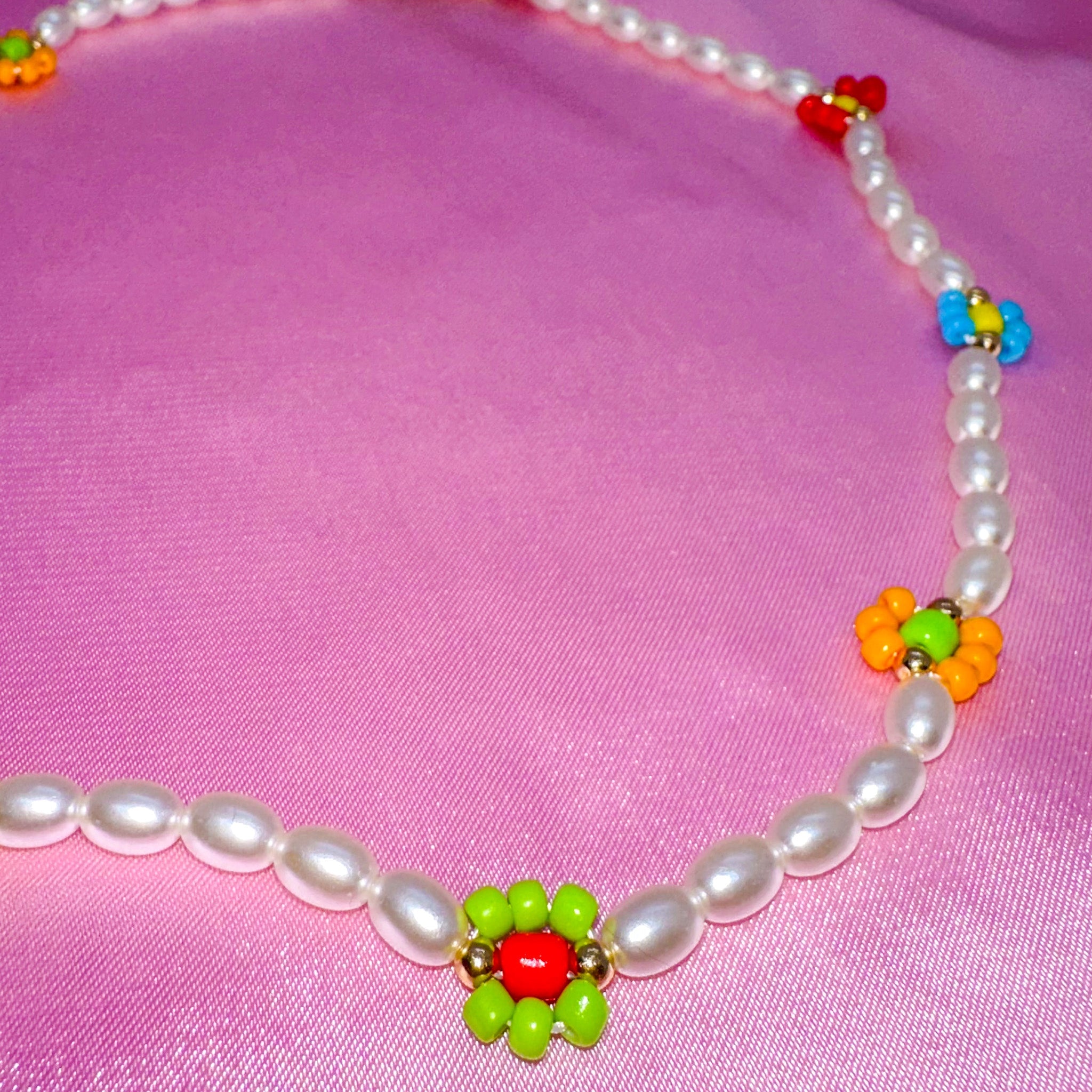 Flower Pearl Necklace