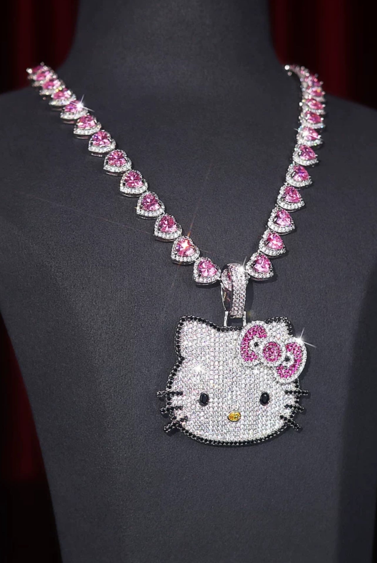 Hello Kitty Pendant - Rose Gold