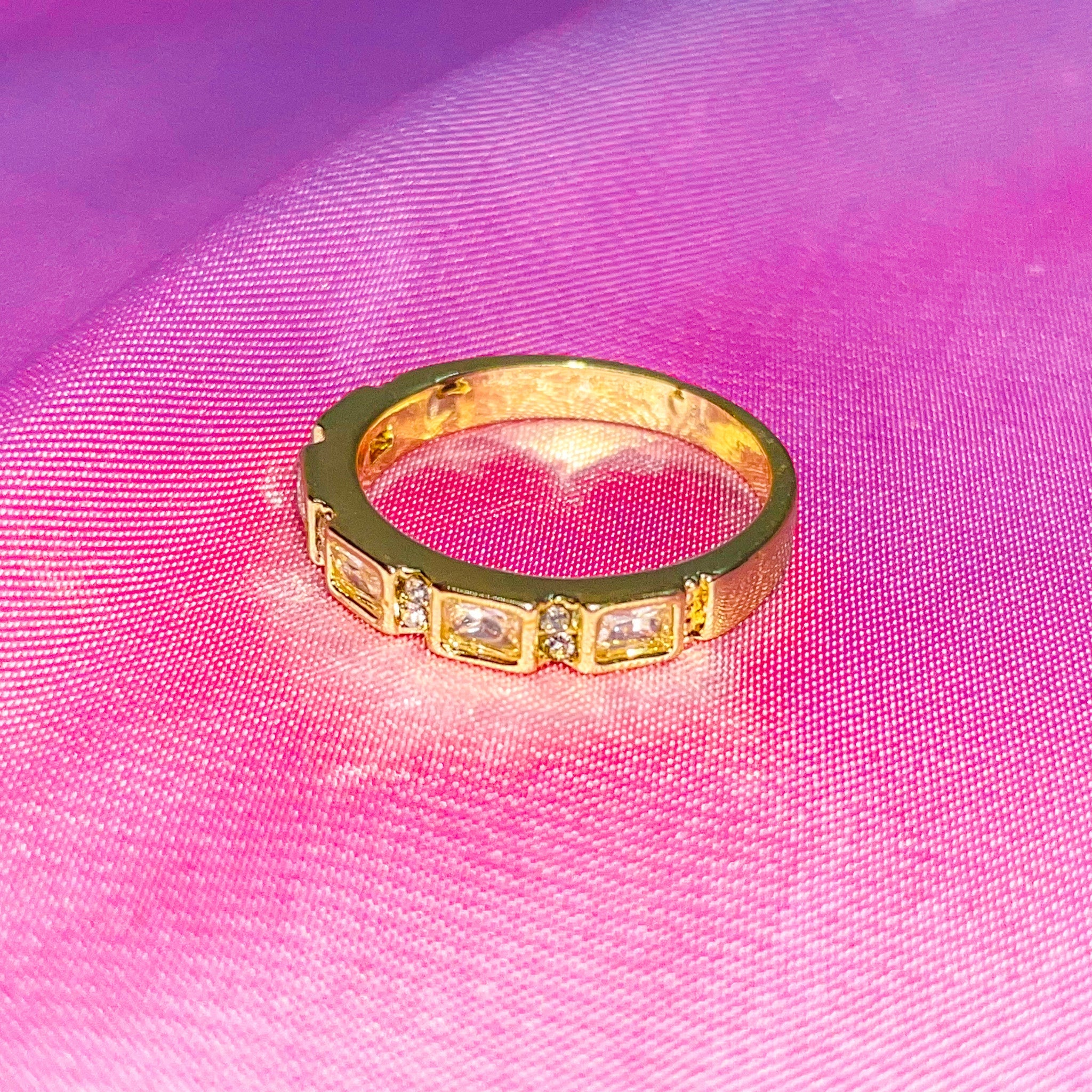 Cupcake Ring Gold