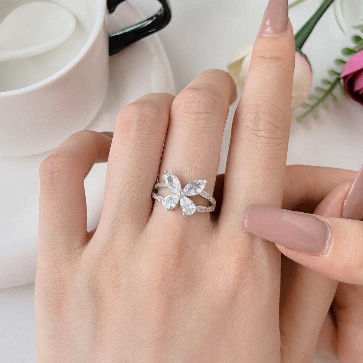 Privé Butterfly Radiance Ring