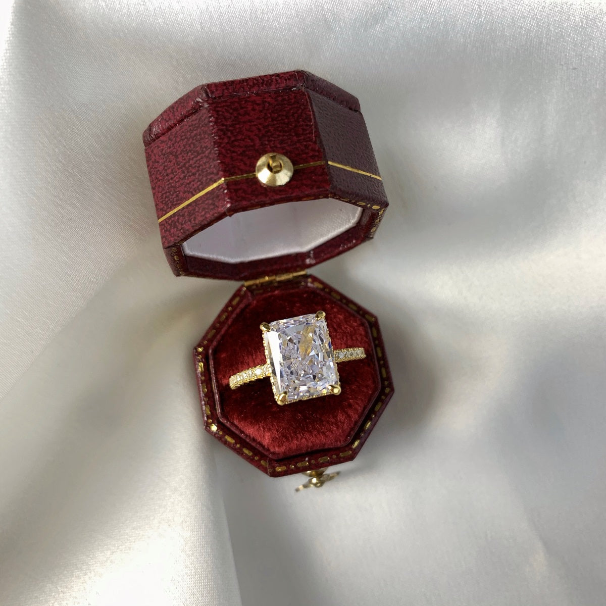 Privé Promise Ring