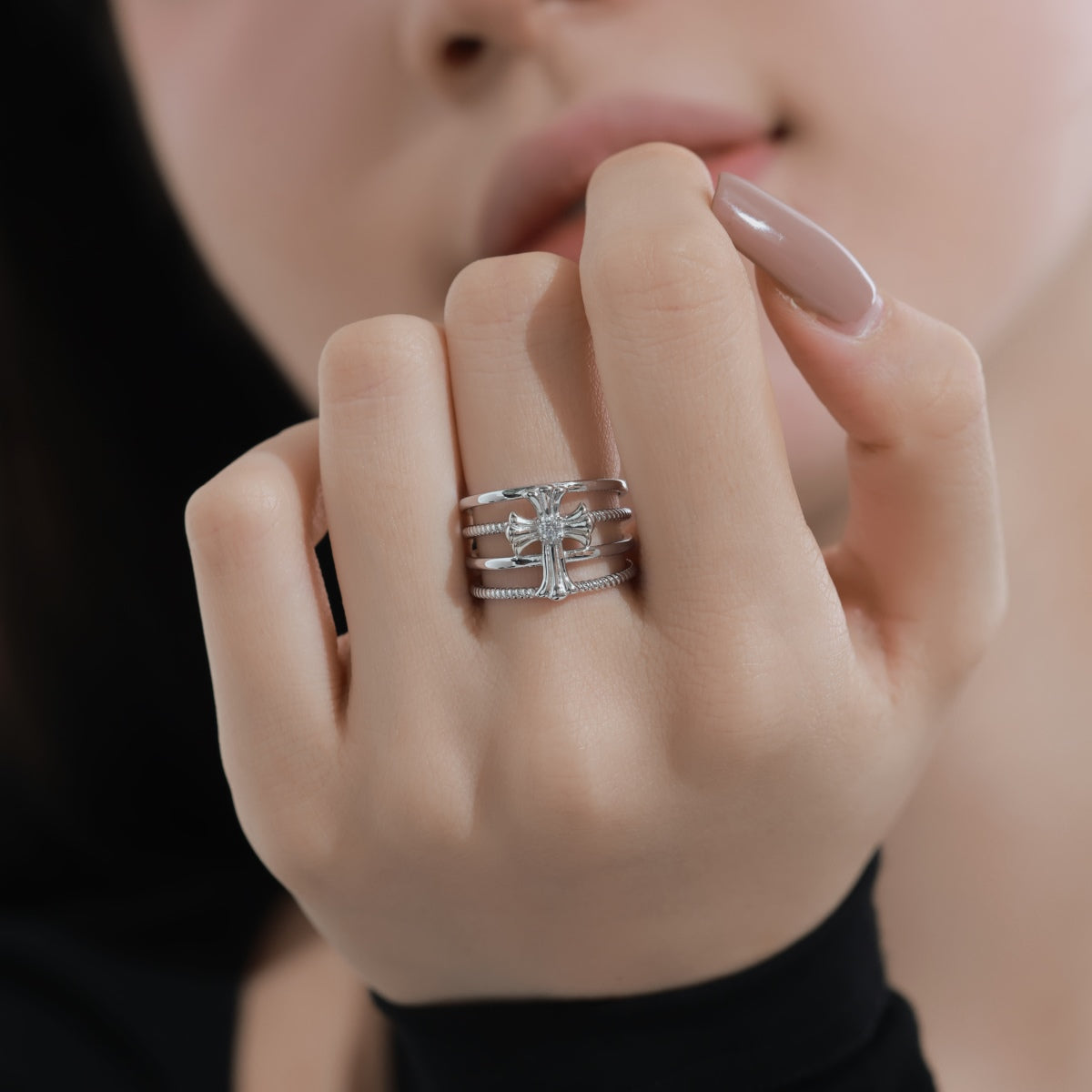 Privé Faith Ring