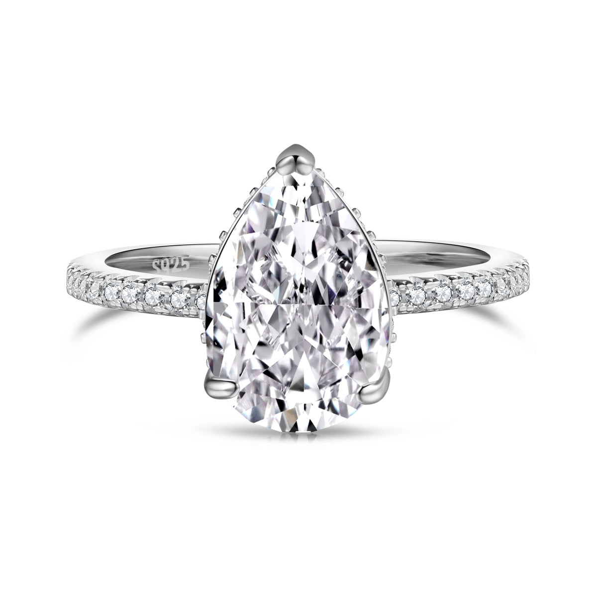 Privé Almond Elegance Ring