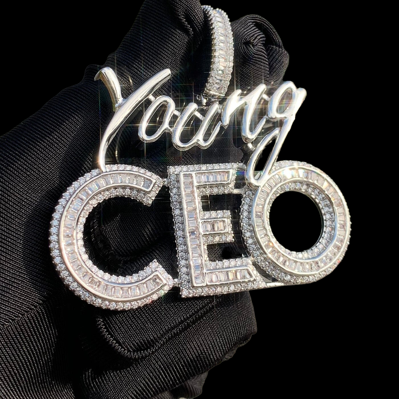 Young CEO pendant